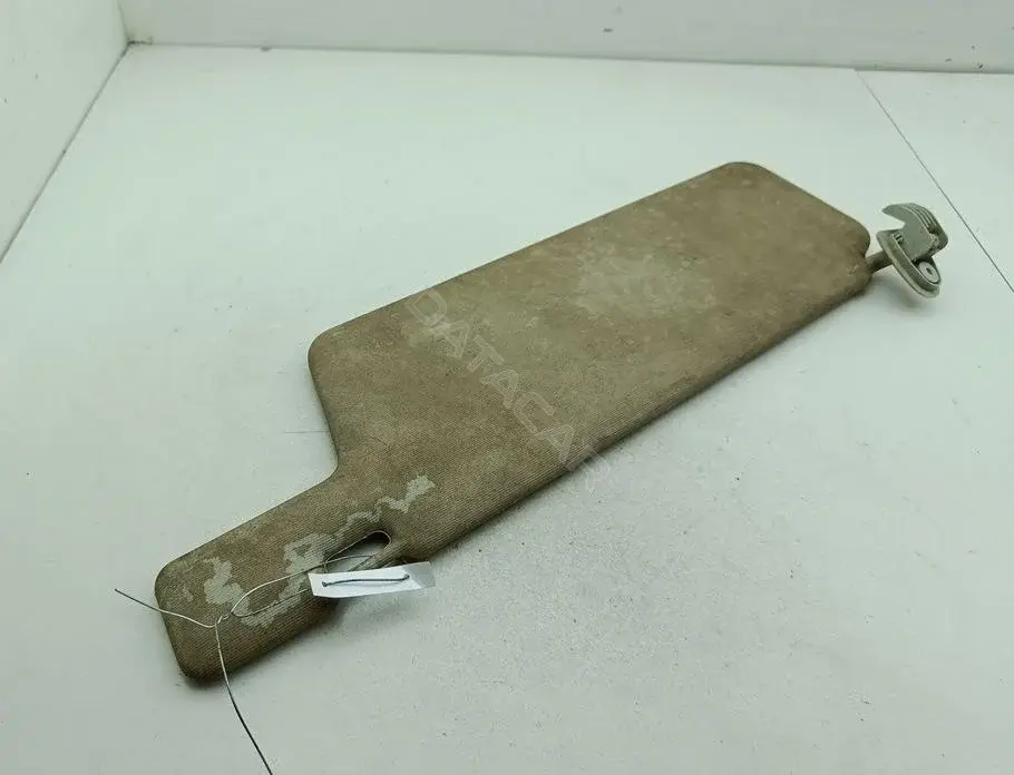 Козырек солнцезащитный 6K2887562