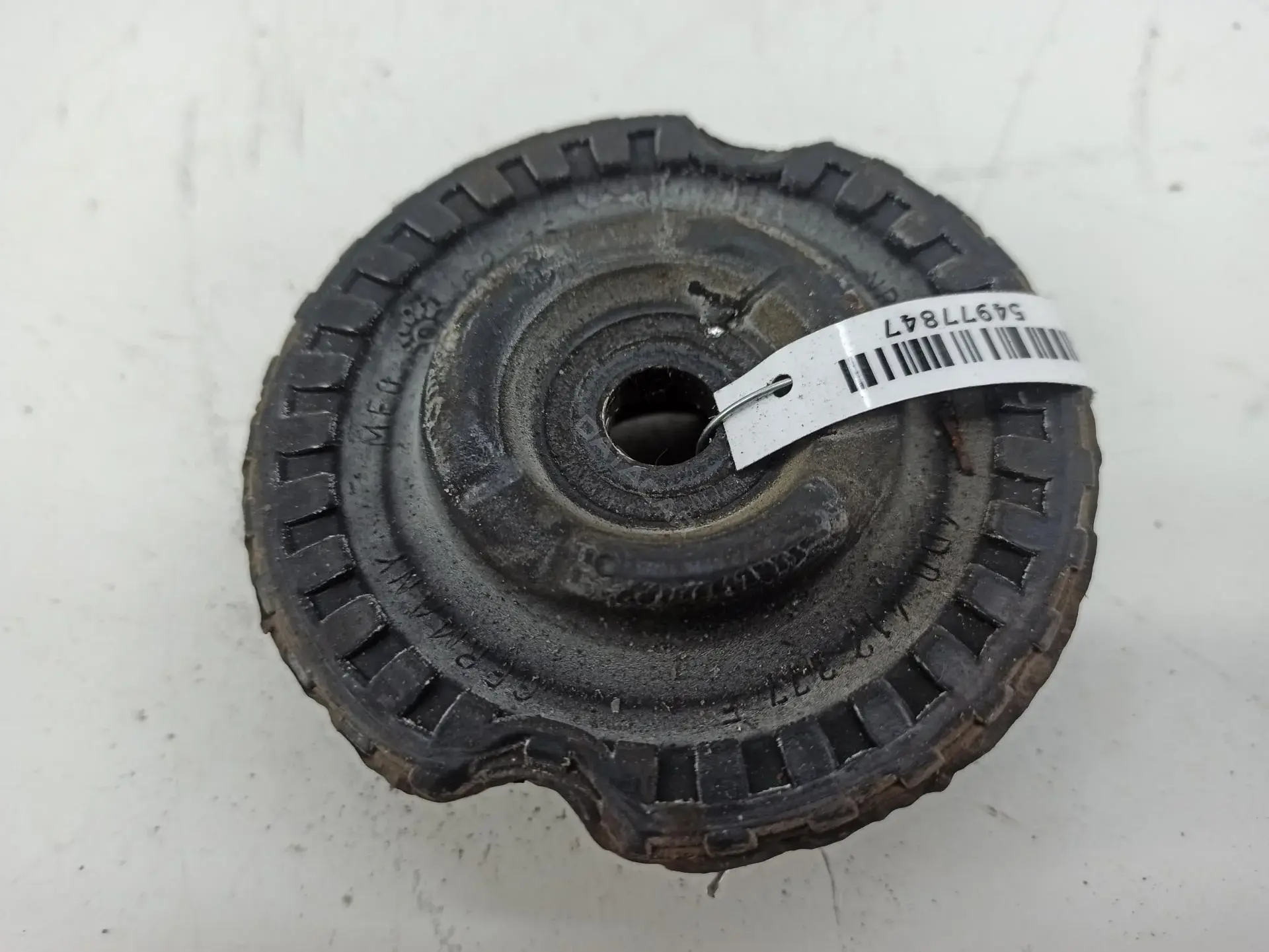 Опора амортизатора 4D0412377F