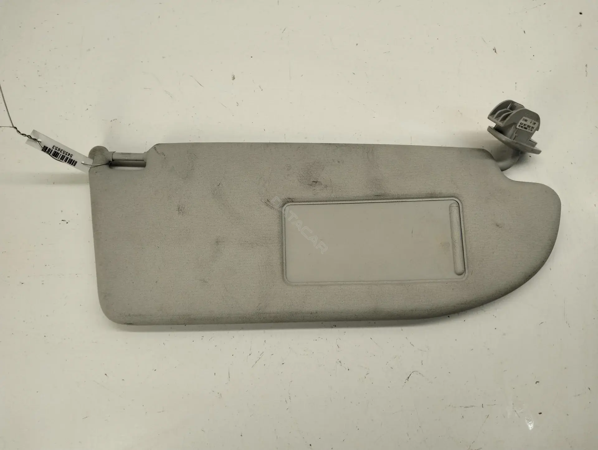 Козырек солнцезащитный 6l0857552c
