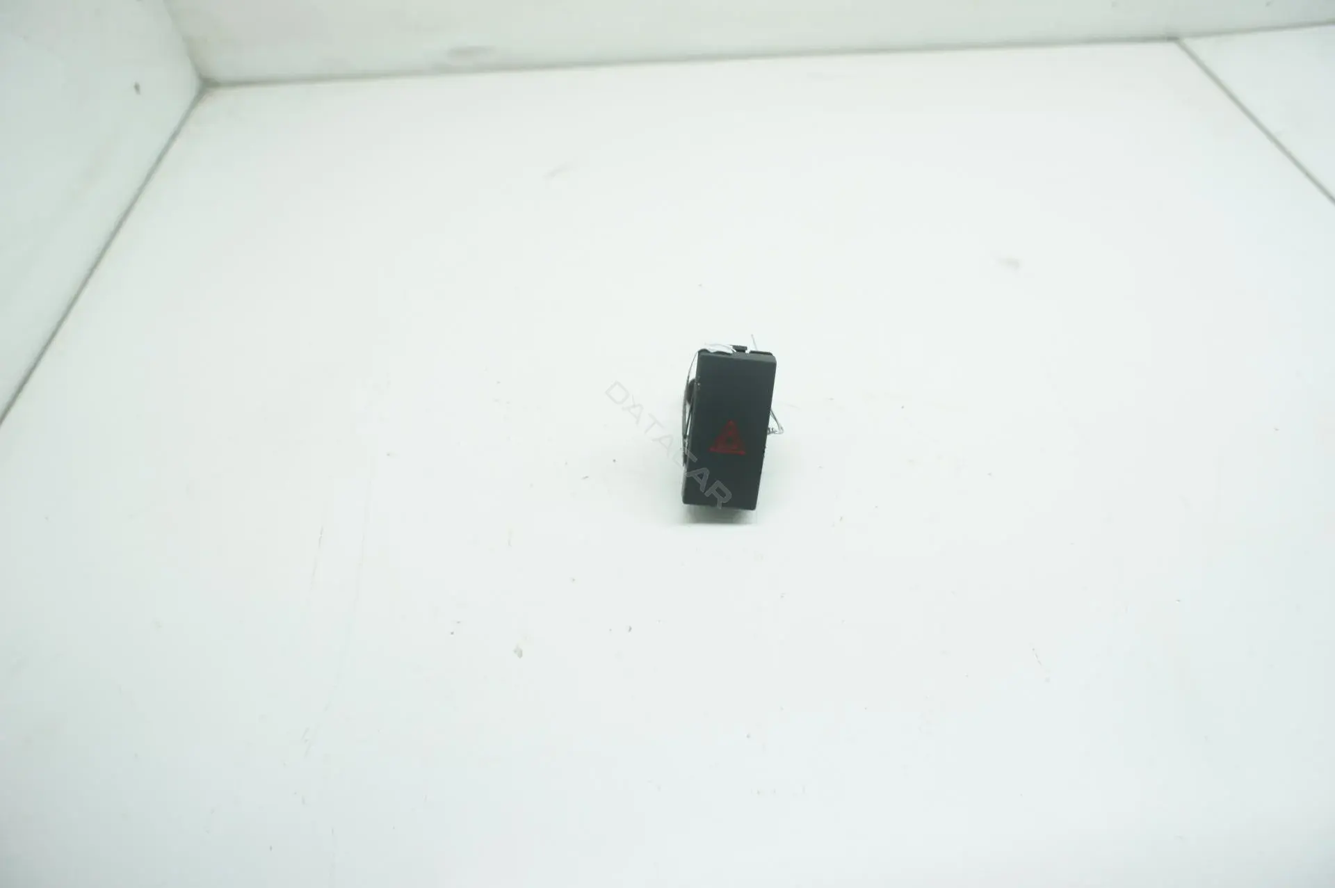 Кнопка аварийки 3M5T13A350AB