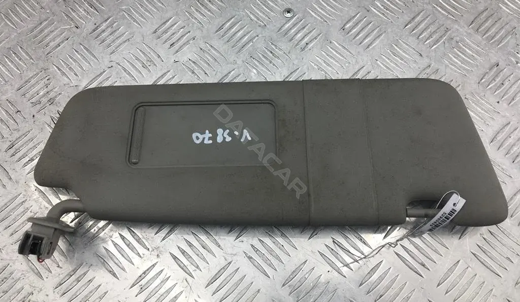 Козырек солнцезащитный 8E0857552A