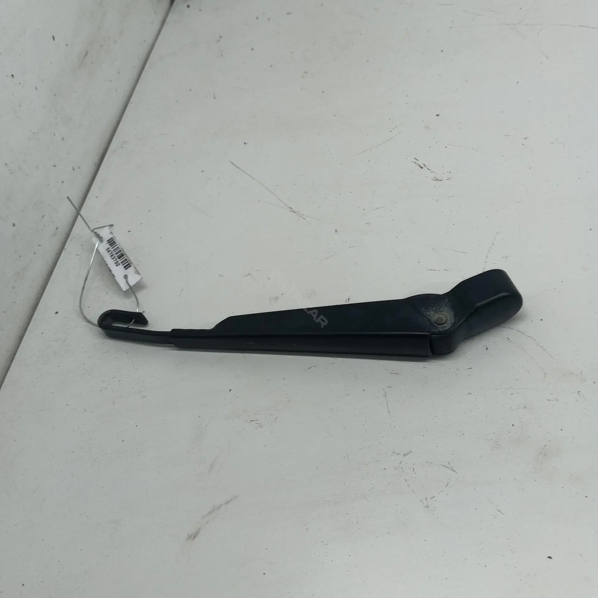 Рычаг стеклоочистителя 3M51R17526AA