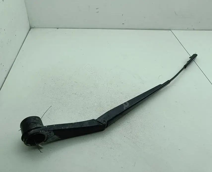Рычаг стеклоочистителя AV1117526CE
