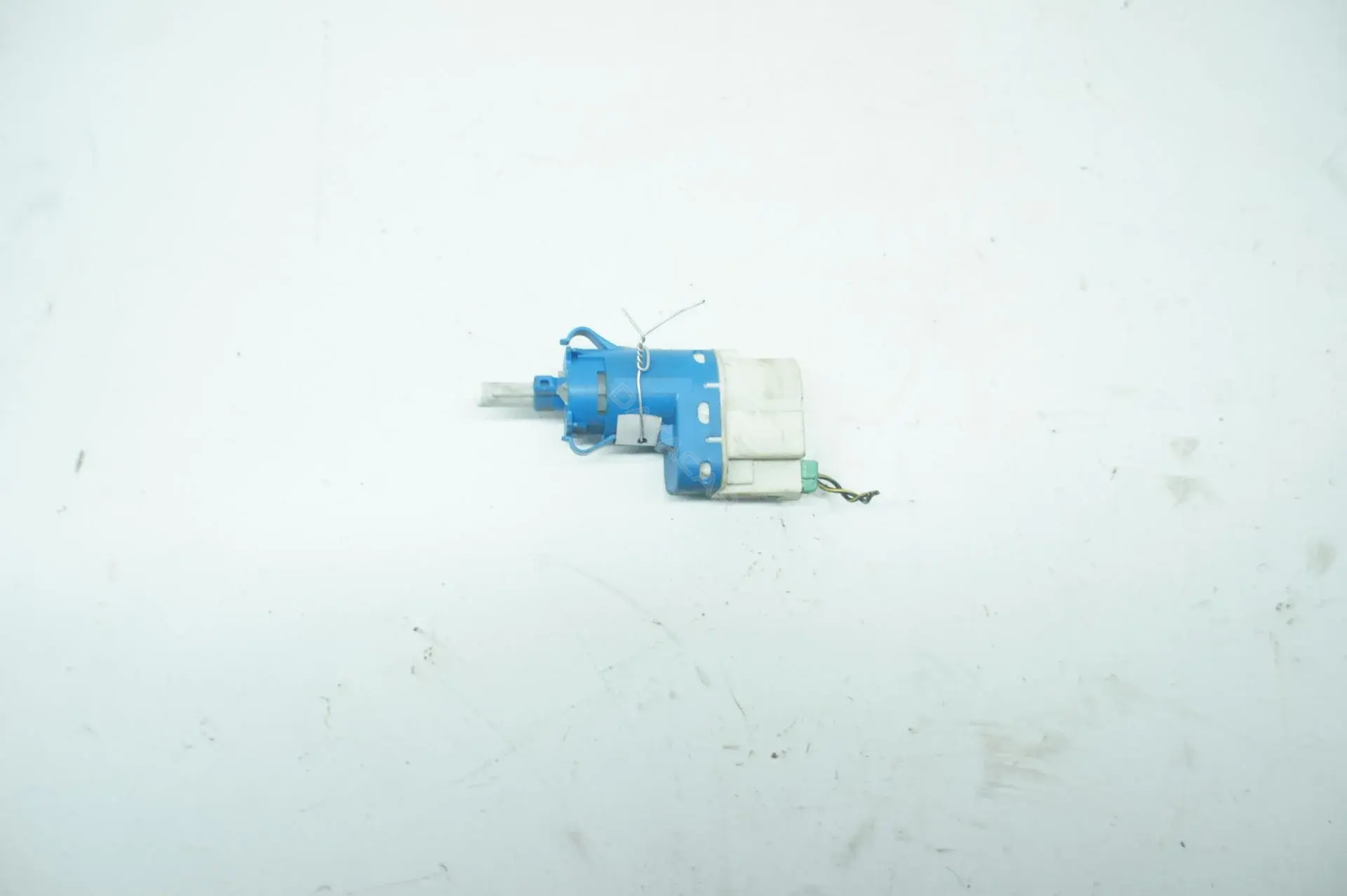 Датчик стоп сигнала 3M5T9C812AB