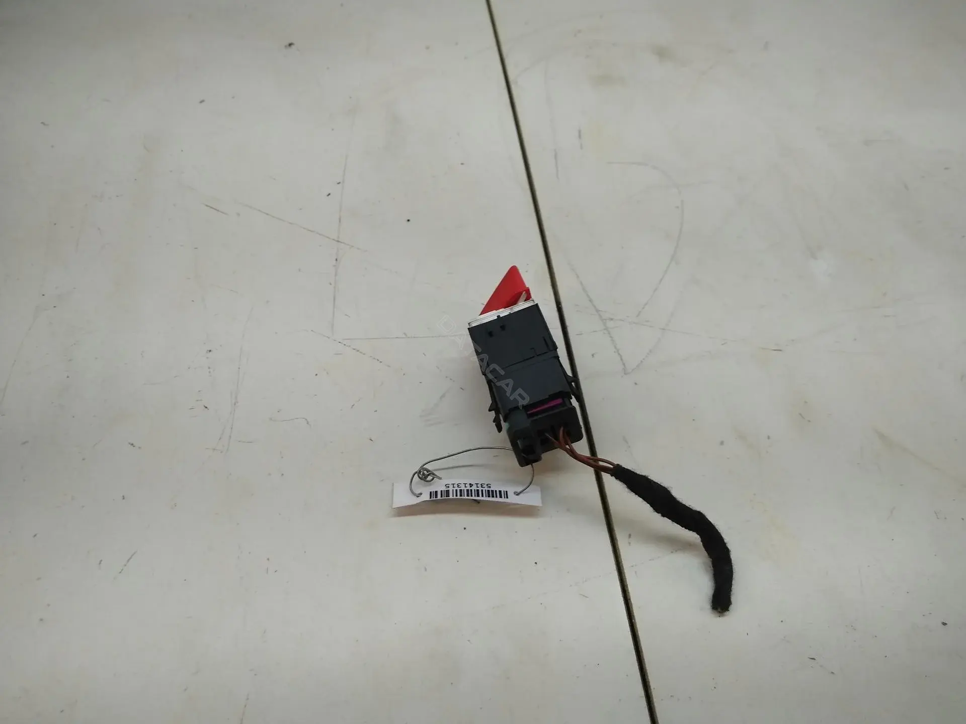 Кнопка аварийки 1T0953509