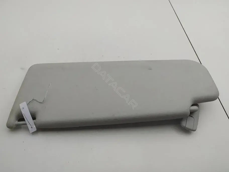 Козырек солнцезащитный 1K0857552K