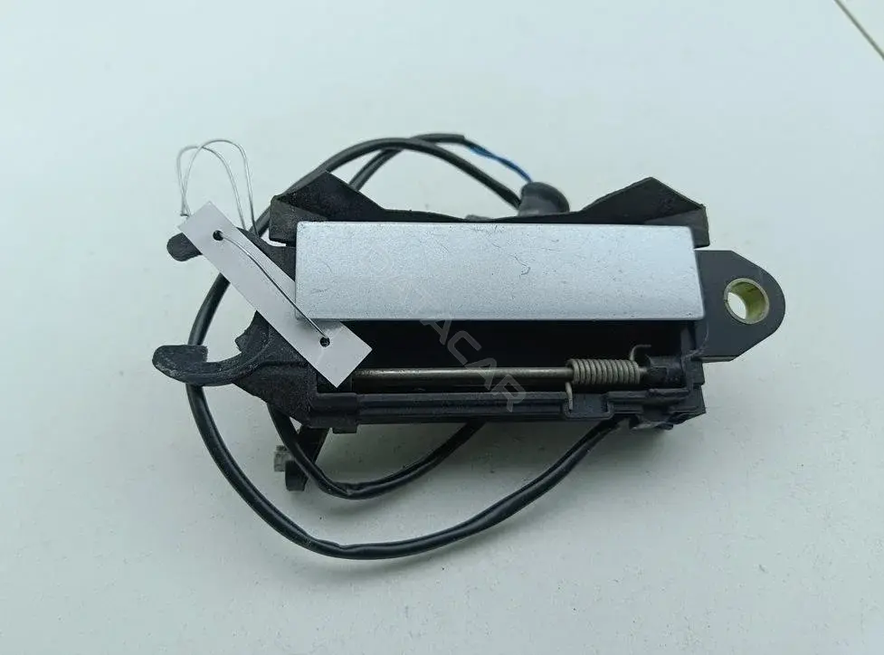 Ручка двери 4A0837205D