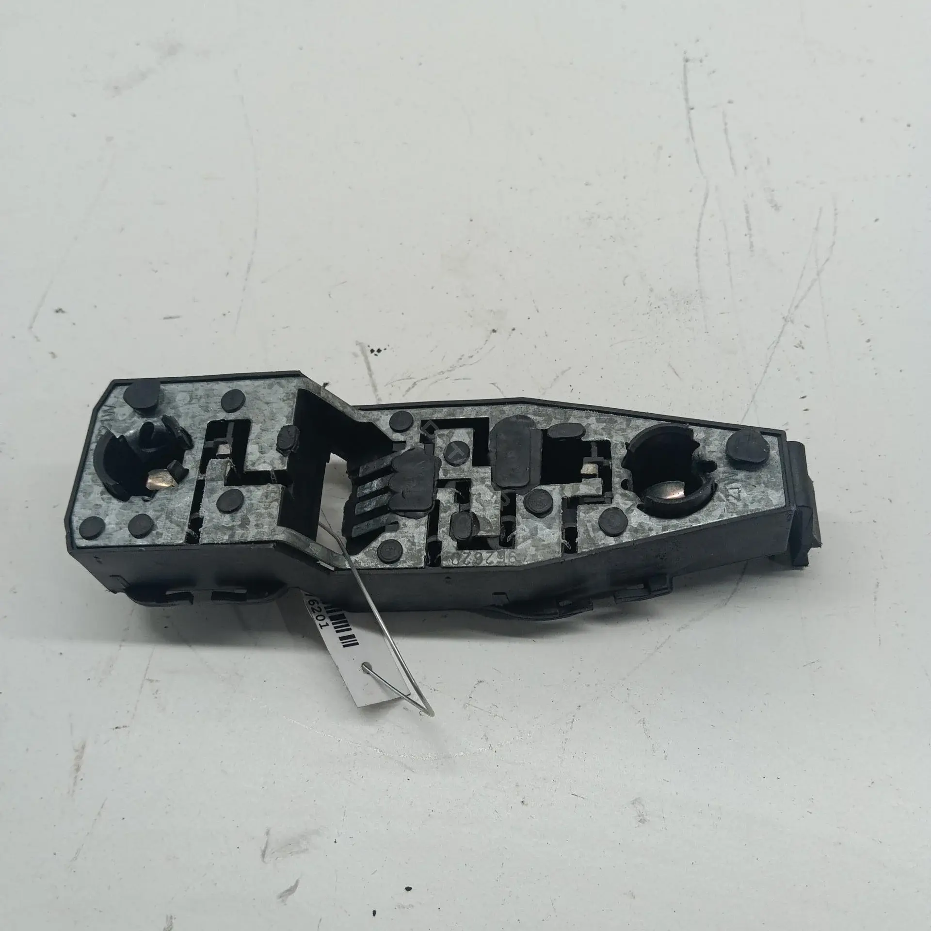Панель (плата) фонаря заднего 95VW13N004GA