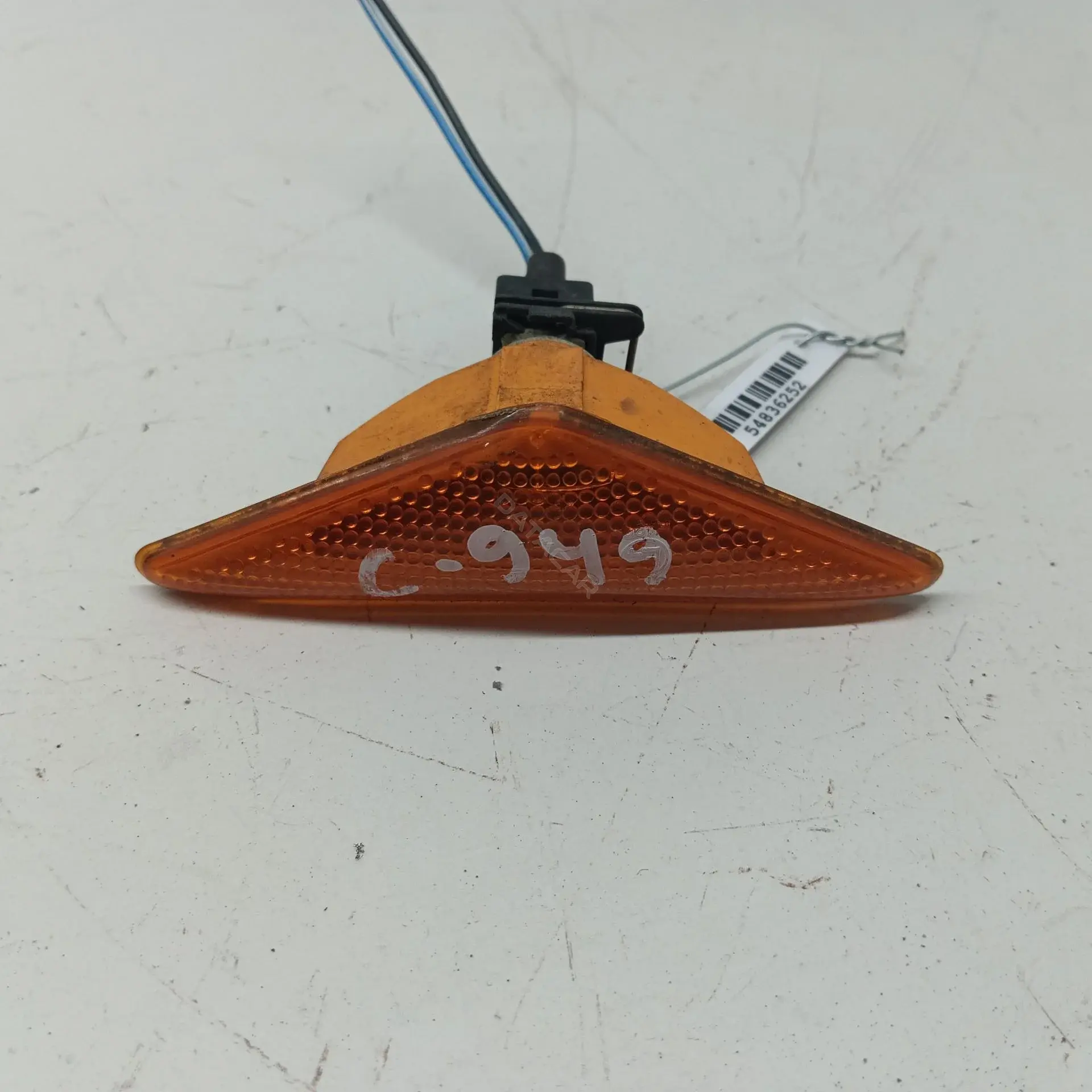 Повторитель передний XS4H3K354A