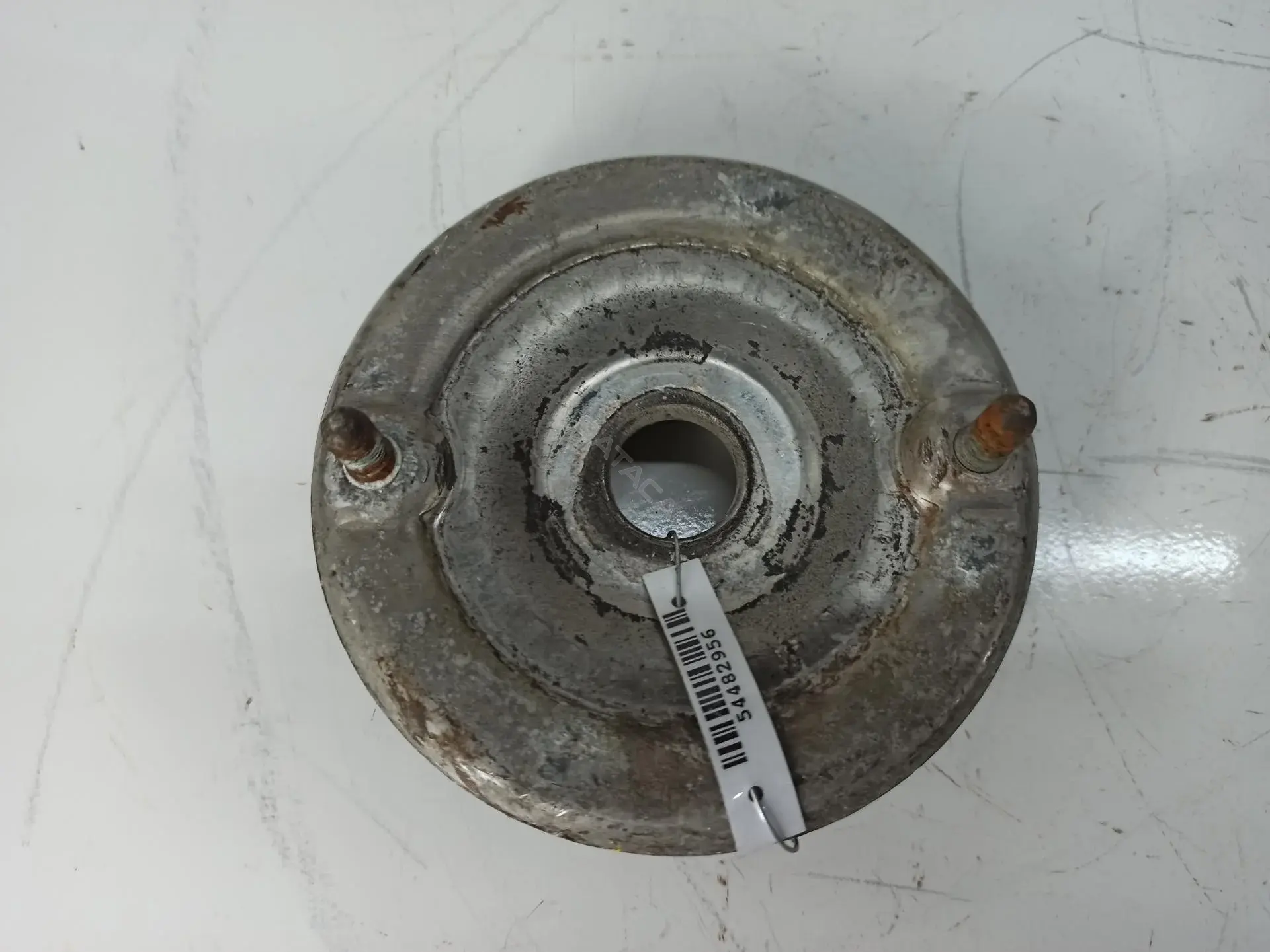 Опора амортизатора 8D412109B