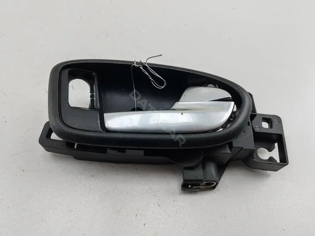 Ручка двери 6M21-U22600