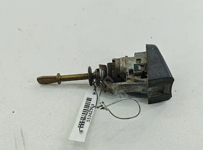 Личинка замка двери 1T0837167A