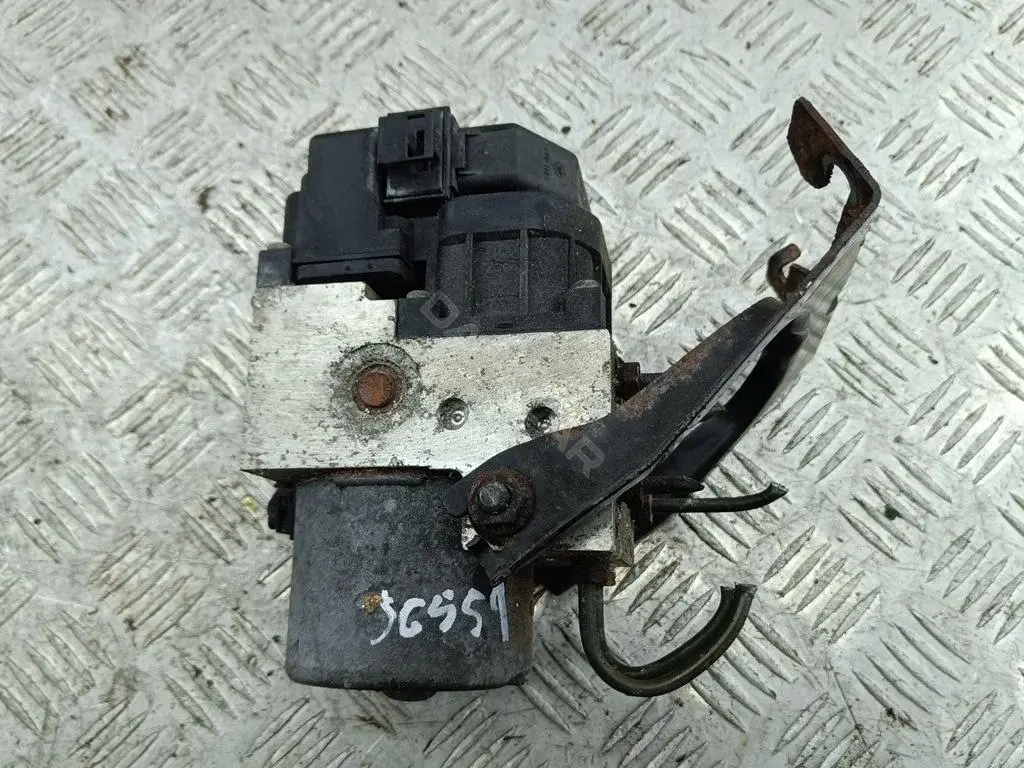 Блок управления АБС MR475697