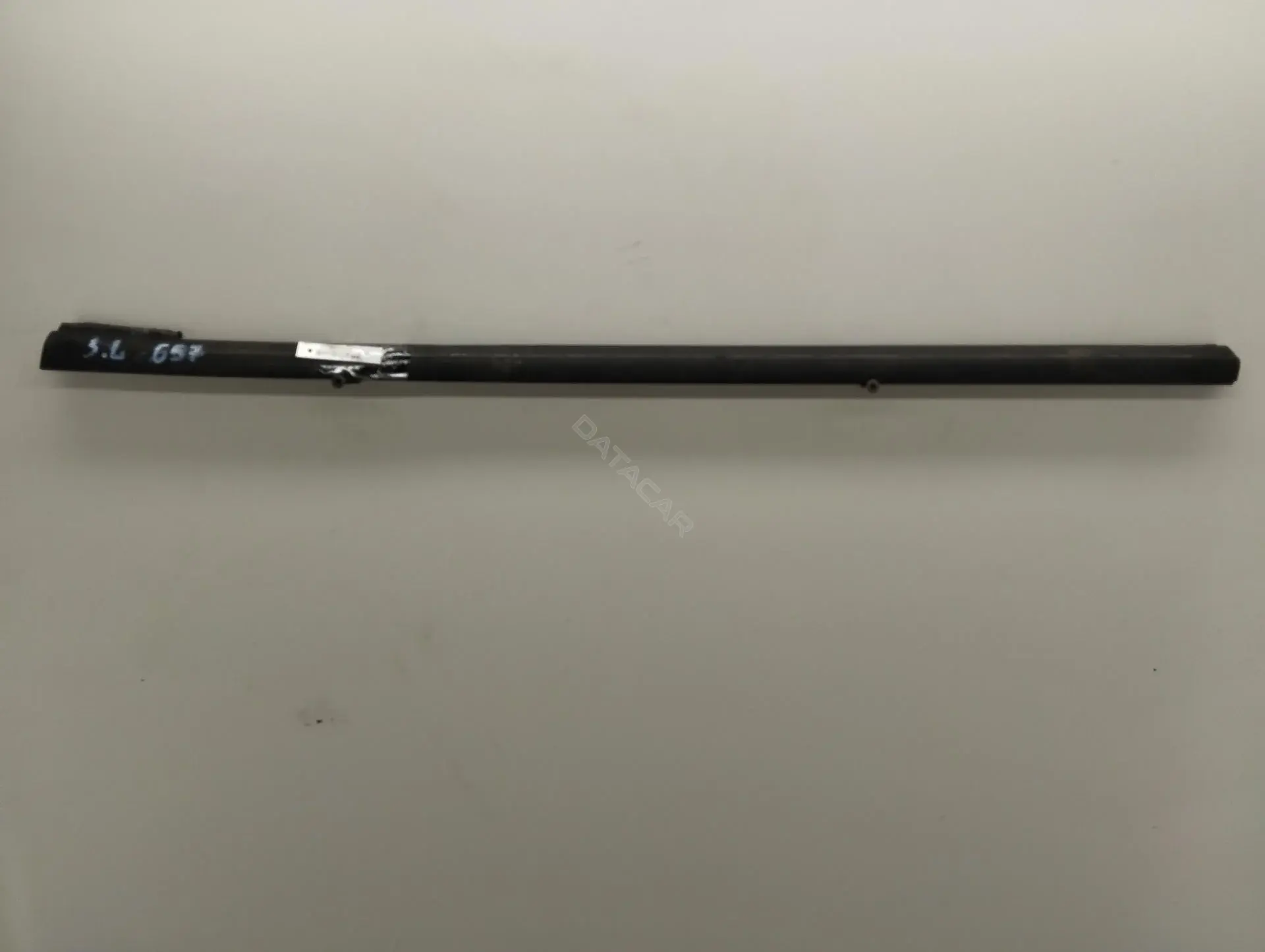 Уплотнитель двери 4M51A25505