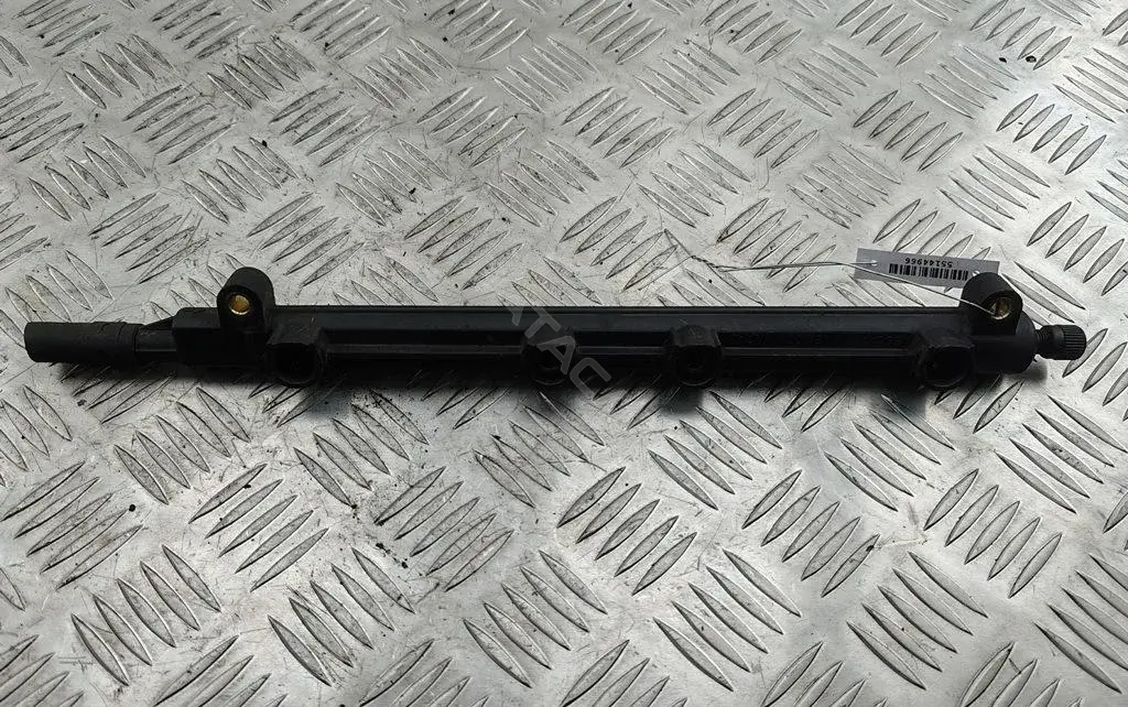 Топливная рейка 06A133317AN
