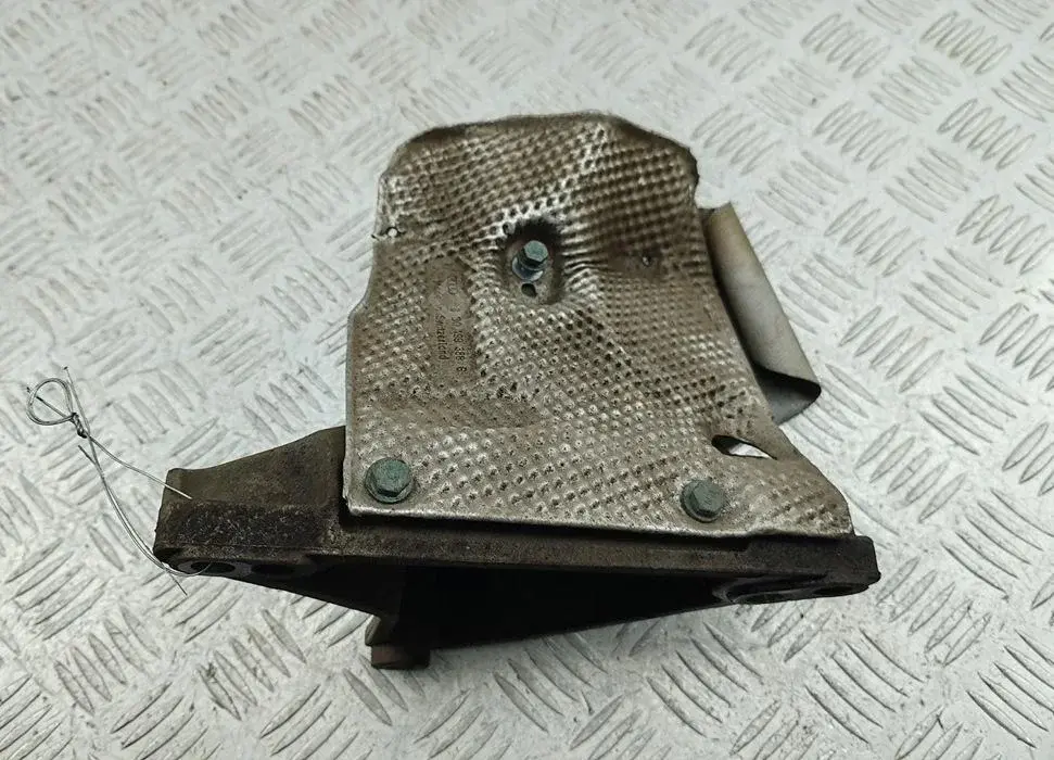 Подушка двигателя (Опора) 8D0199308L