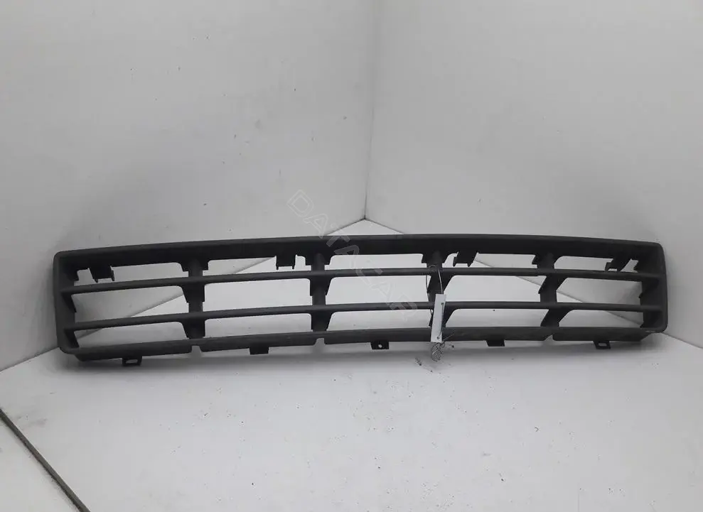 Решетка бампера / заглушка 1j0853677d