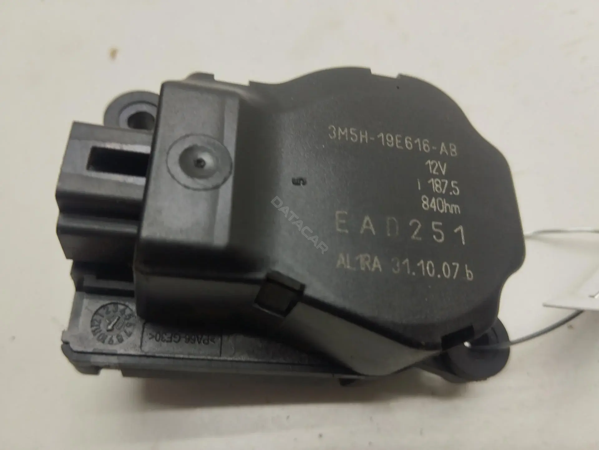 Мотор заслонки печки 3M5H19E616AB