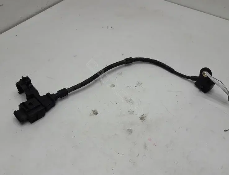 Датчик распредвала 03L957147A