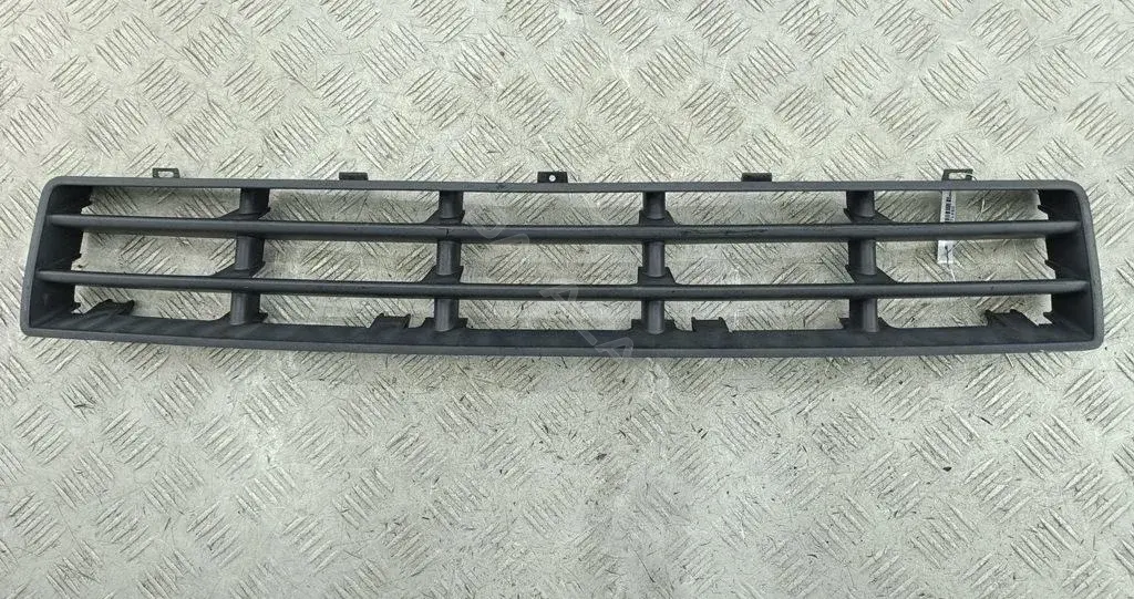 Решетка бампера / заглушка 1j0853677d