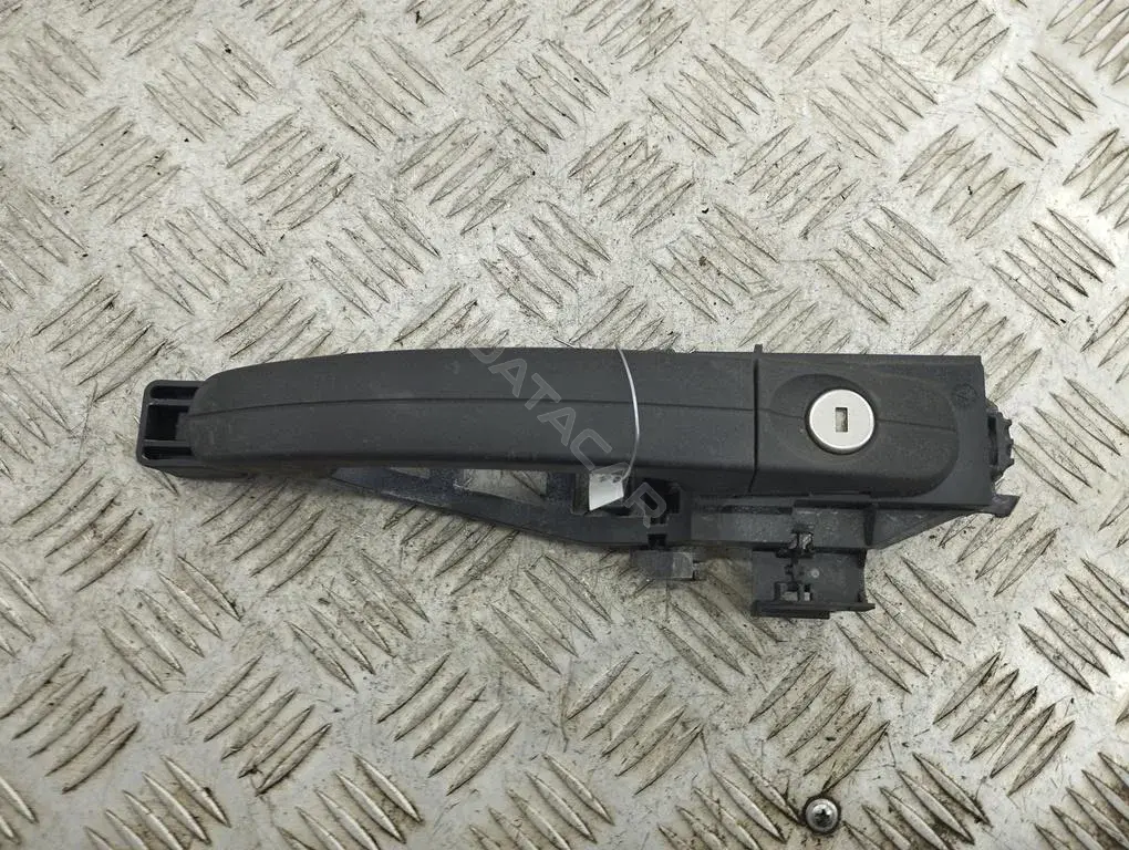 Ручка двери 3M51R224A36