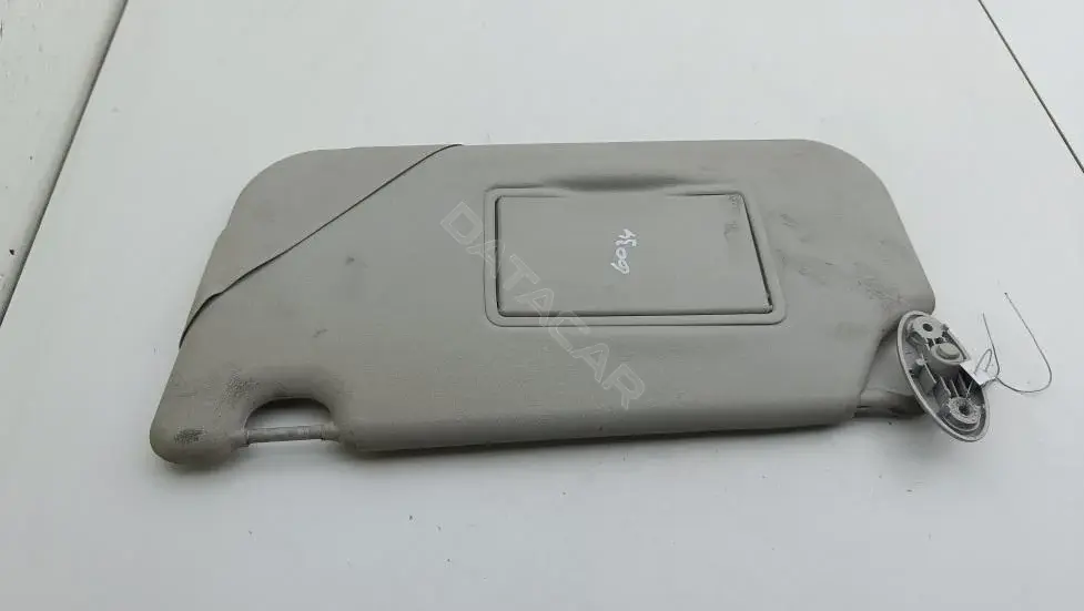 Козырек солнцезащитный 2S61A04101W