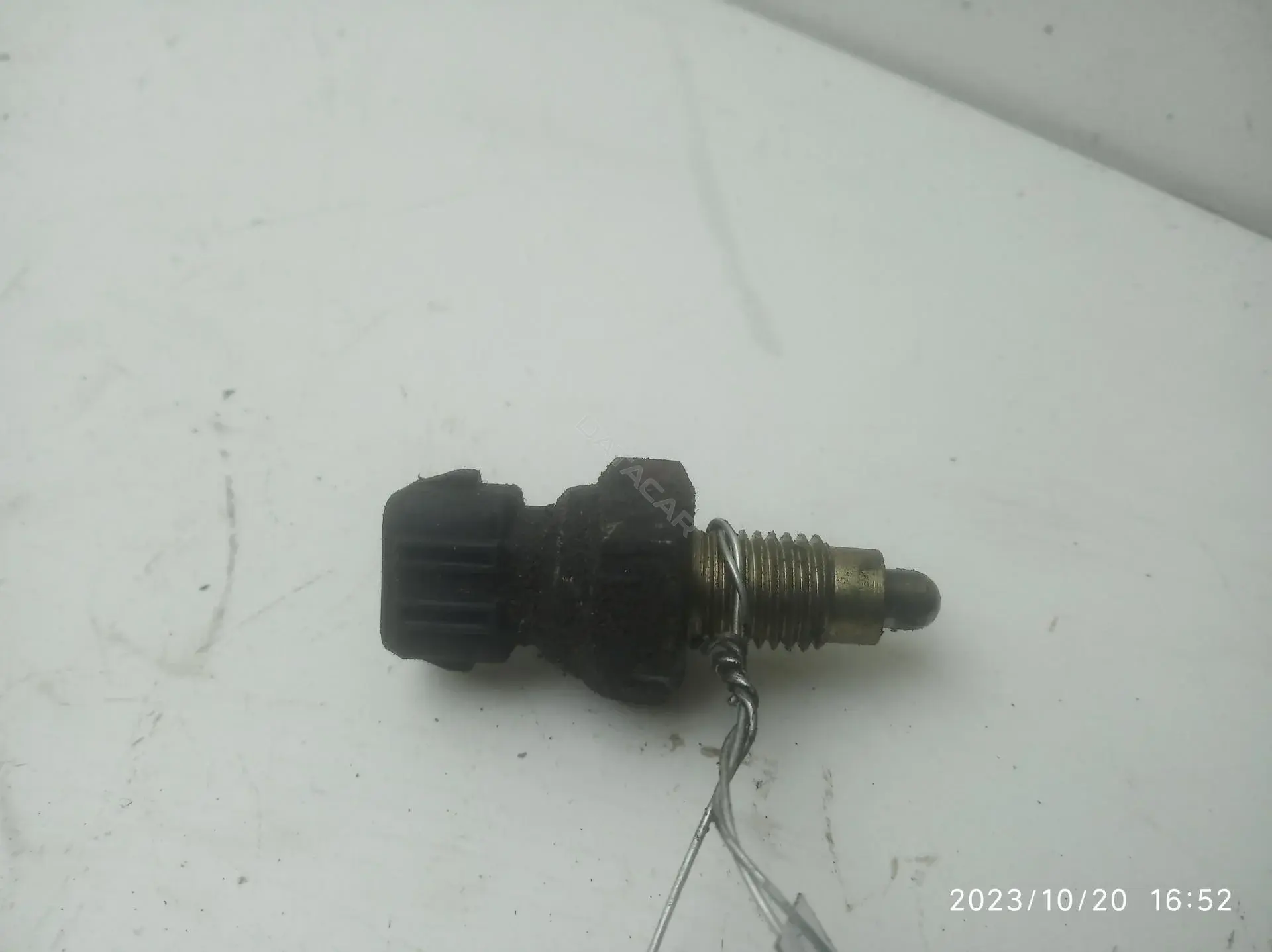 Датчик заднего хода 020945415a