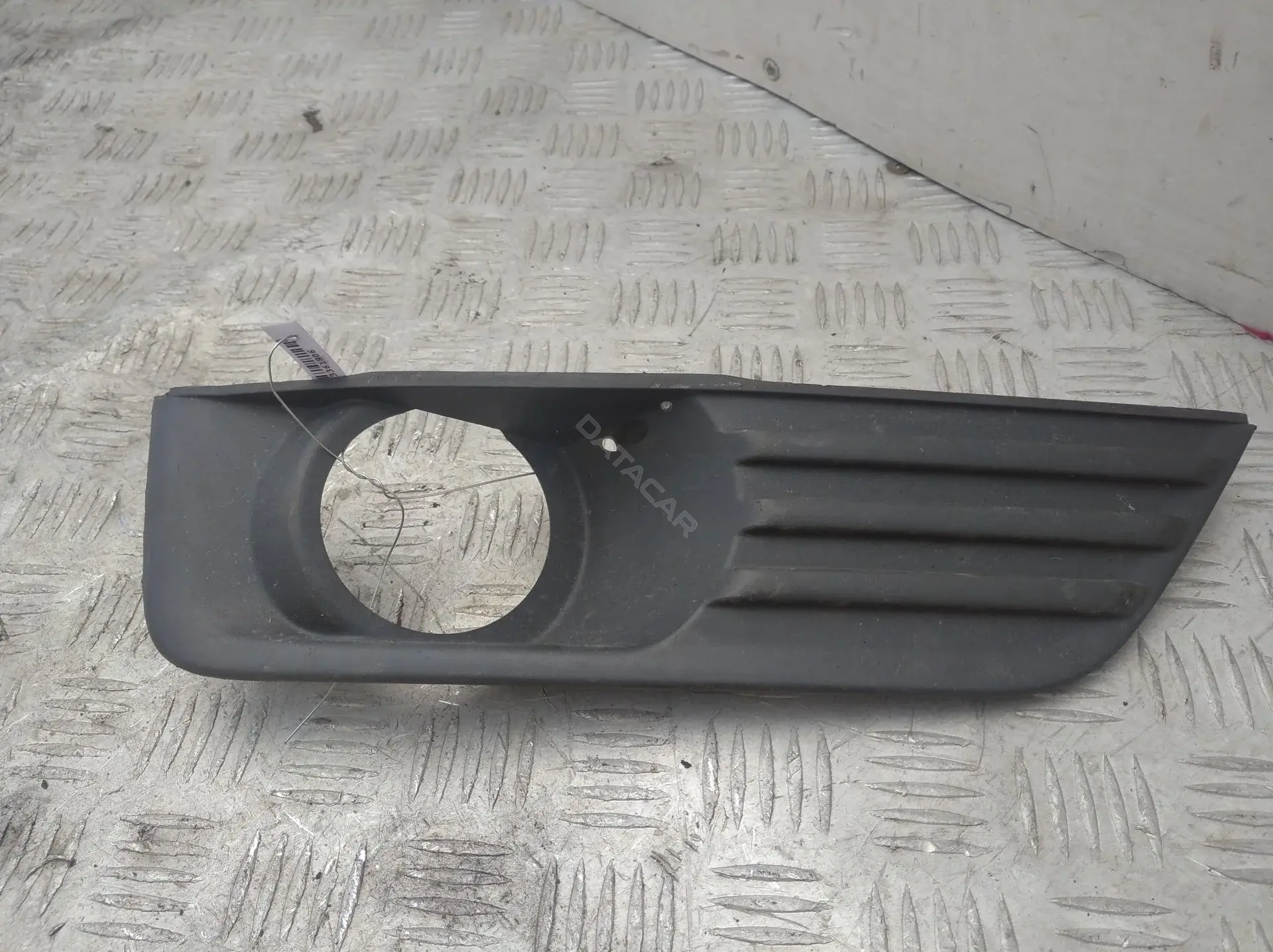 Рамка фары противотуманной 4M5119952AE