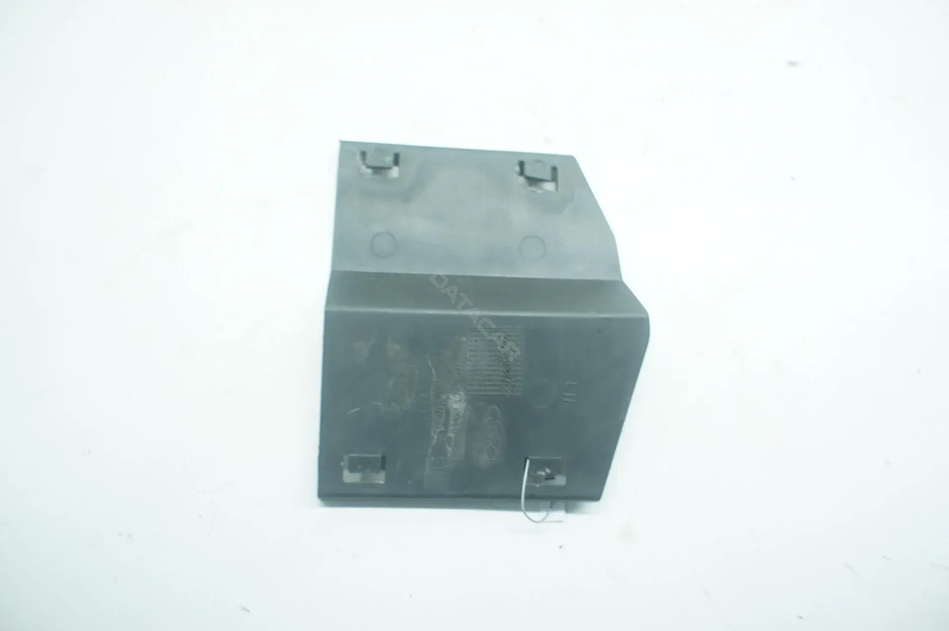 Решетка бампера / заглушка 3M51R7081CB