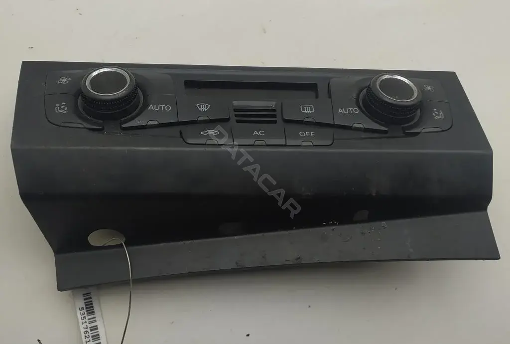 Переключатель отопителя 8T2820043M