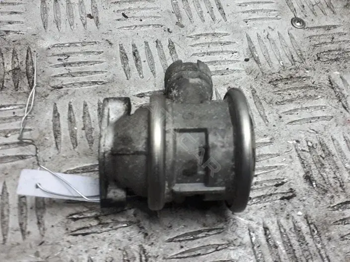 Клапан ЕГР 068131351a