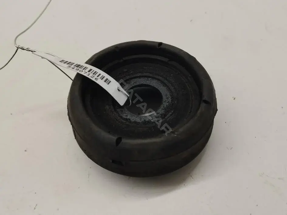 Опора амортизатора 811412355