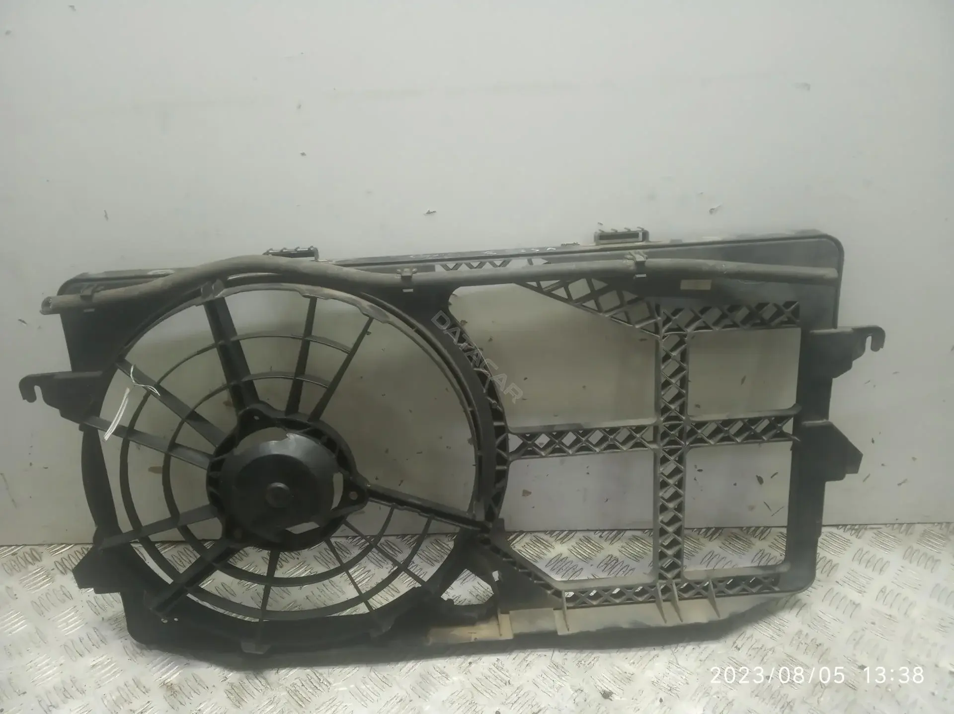 Кронштейн вентилятора радиатора 1c158c607ae