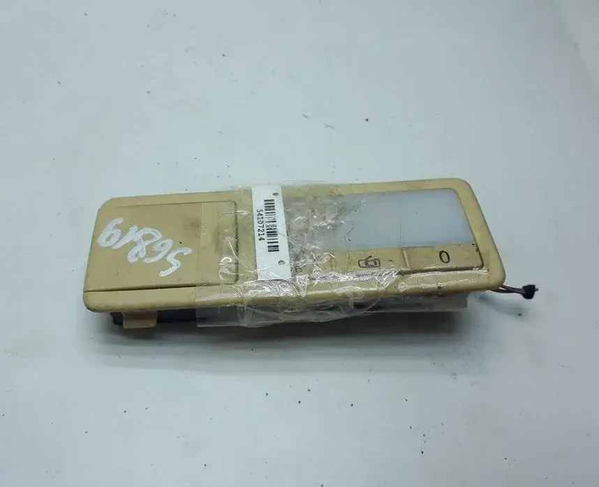 Плафон освещения салона 54107214
