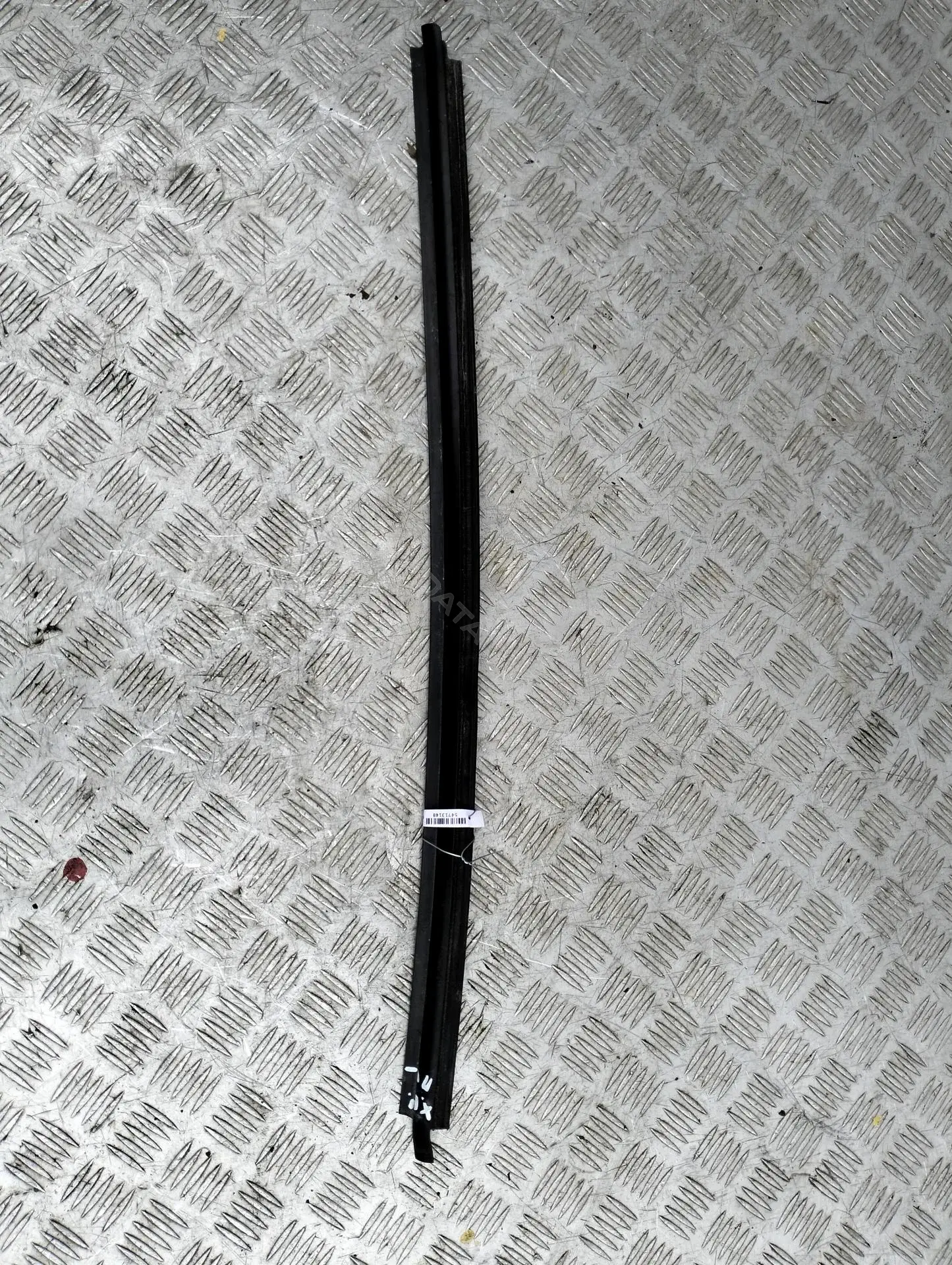 Молдинг стекла 9642589877