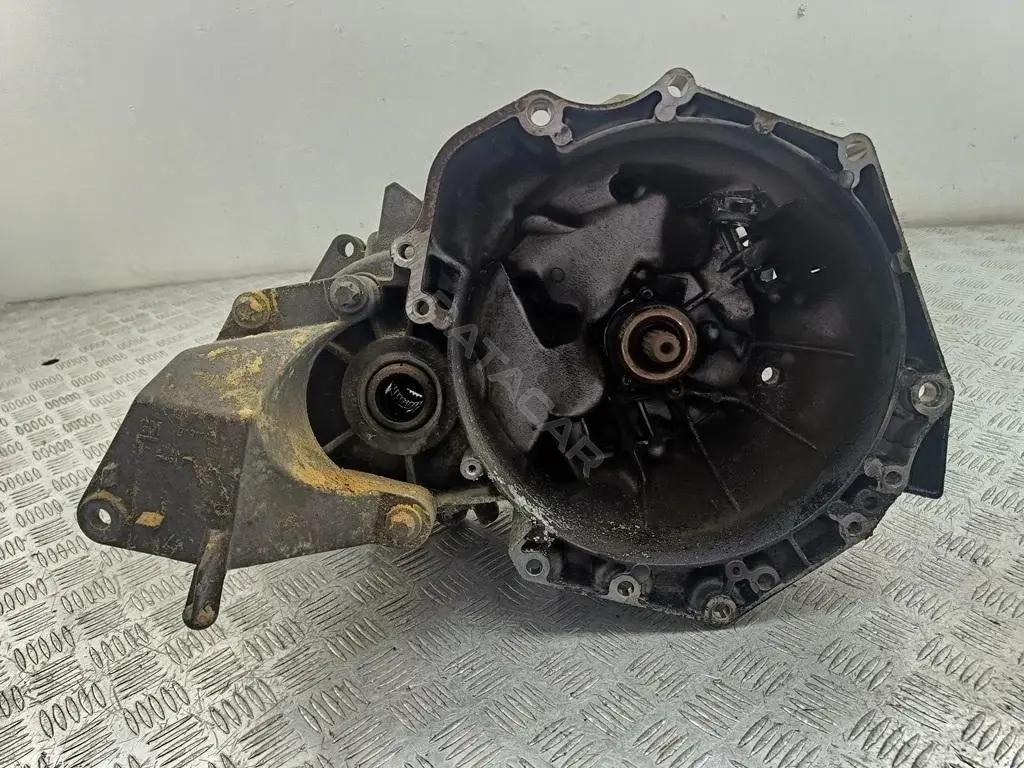 Механическая коробка передач (МКПП) F35