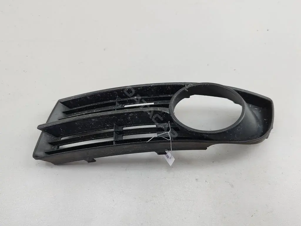 Рамка фары противотуманной 1T0853665