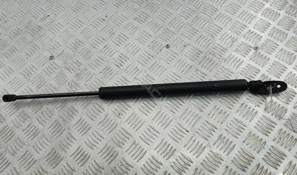 Амортизатор крышки багажника, капота, заднего стекла 7M0827550G