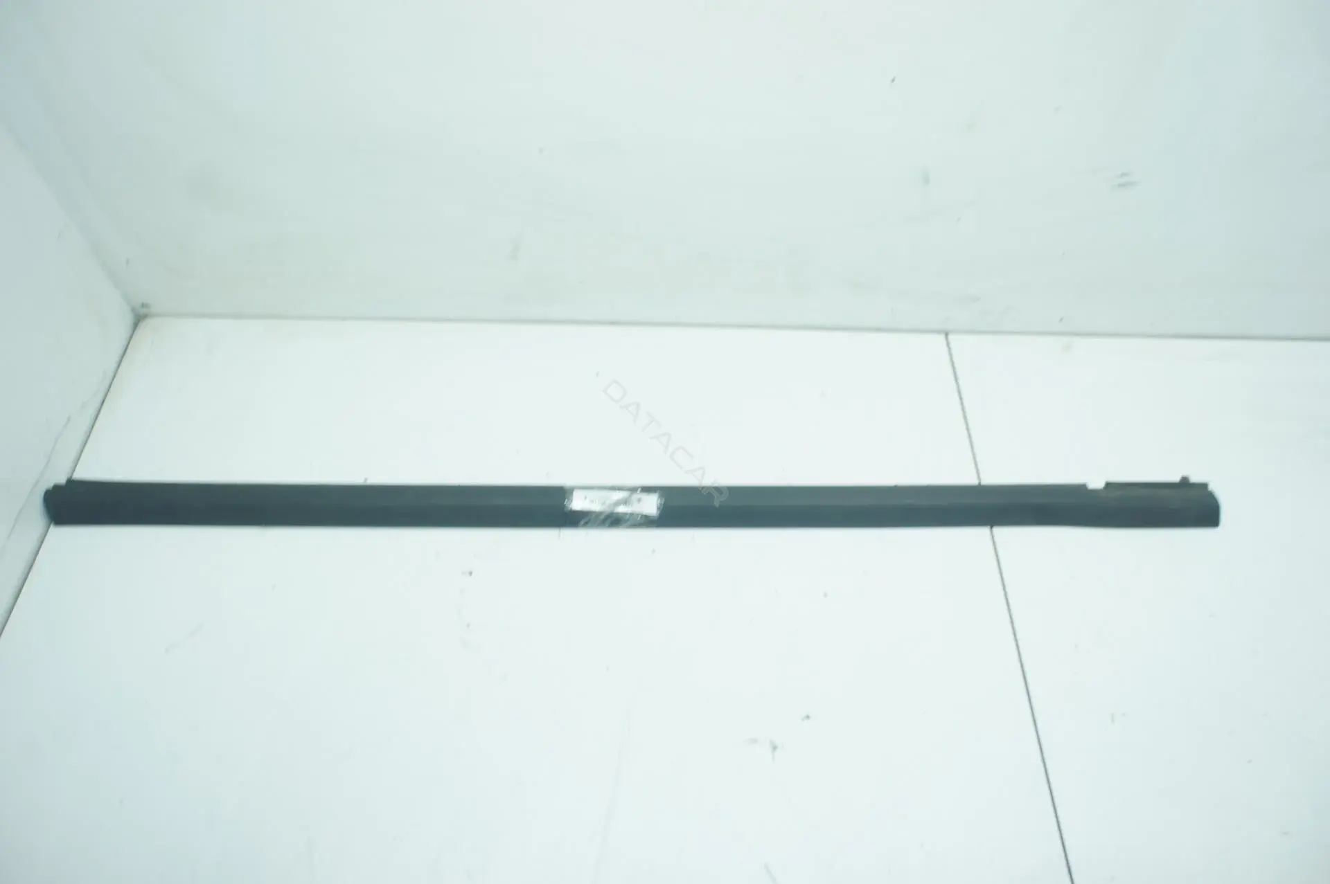 Молдинг стекла 3M51R25604