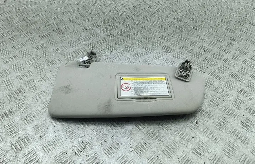 Козырек солнцезащитный AVD