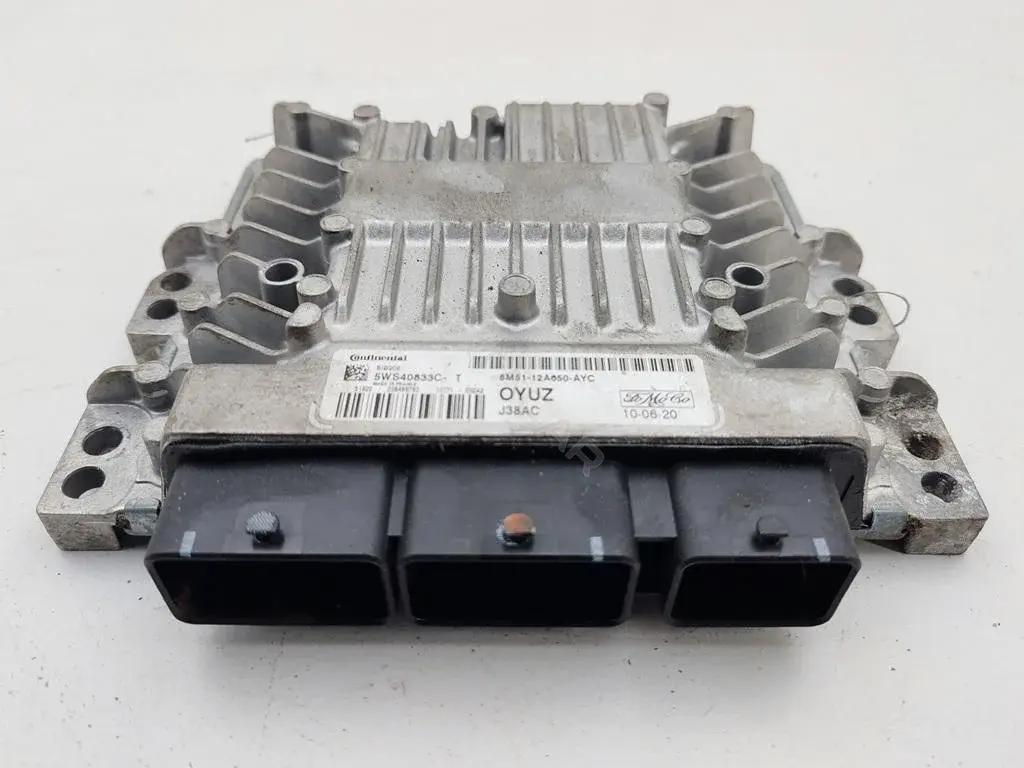 Блок управления двигателем 8M5112A650AYC