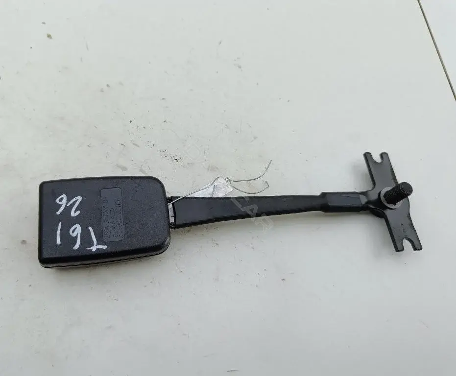 Замок ремня безопасности 2S6AA61208BA