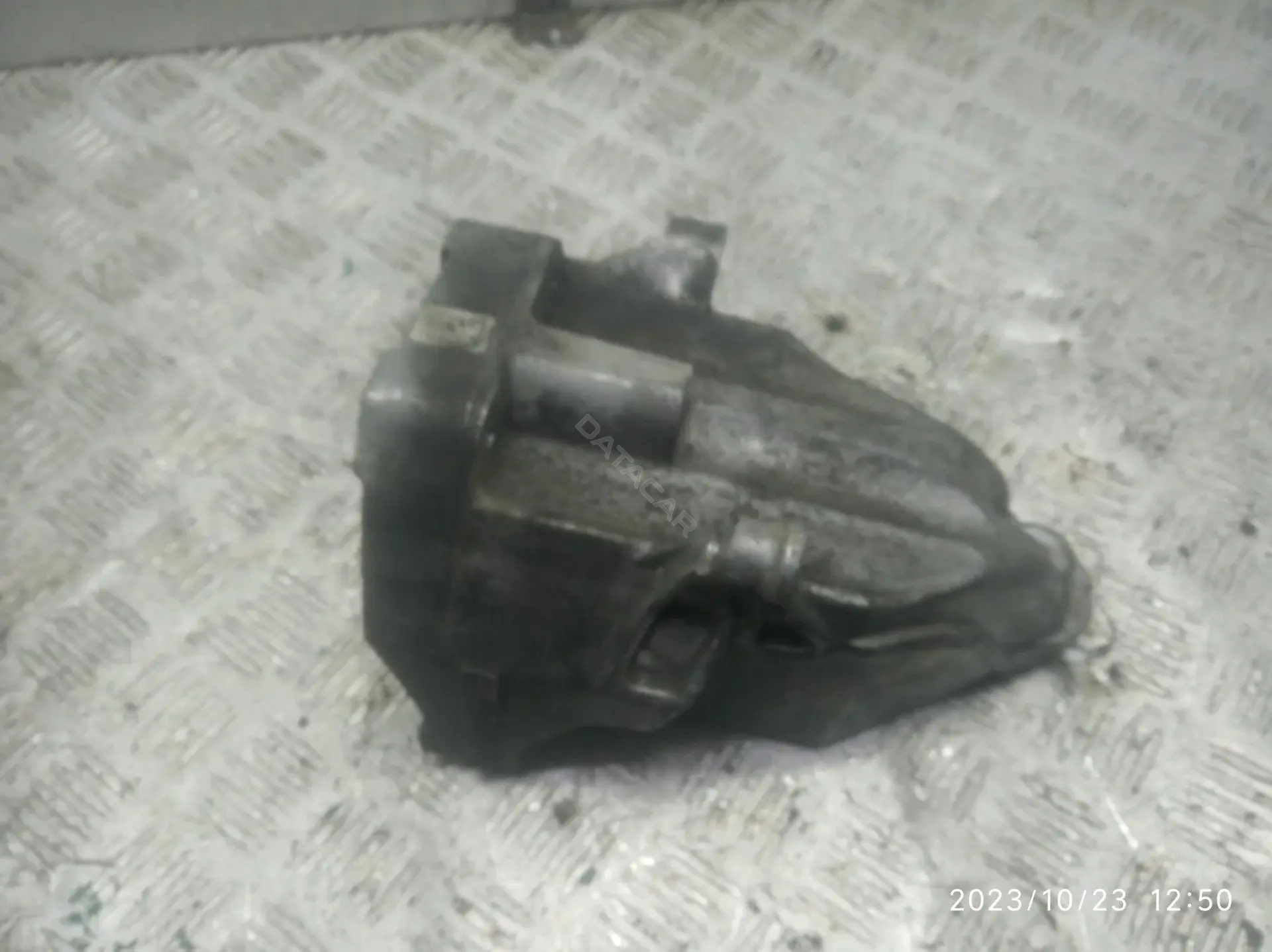 Подушка двигателя (Опора) a6512231704