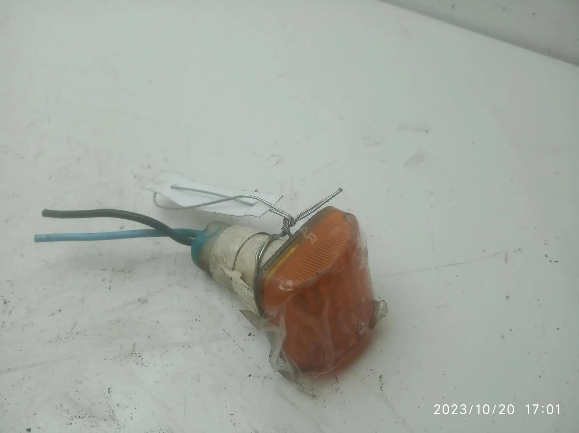 Повторитель передний 0210300