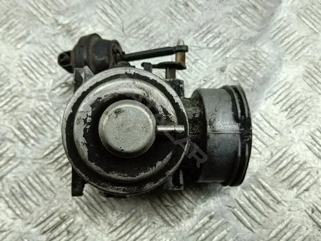 Клапан ЕГР 038129637L