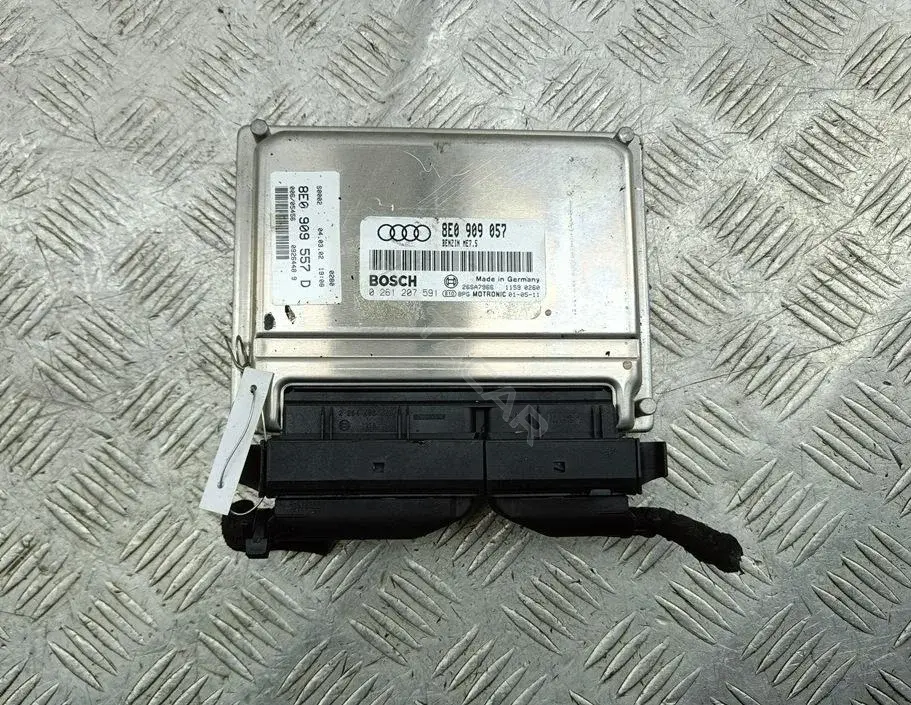 Блок управления двигателем 0261207591, 8E0909057, 8E0909557D