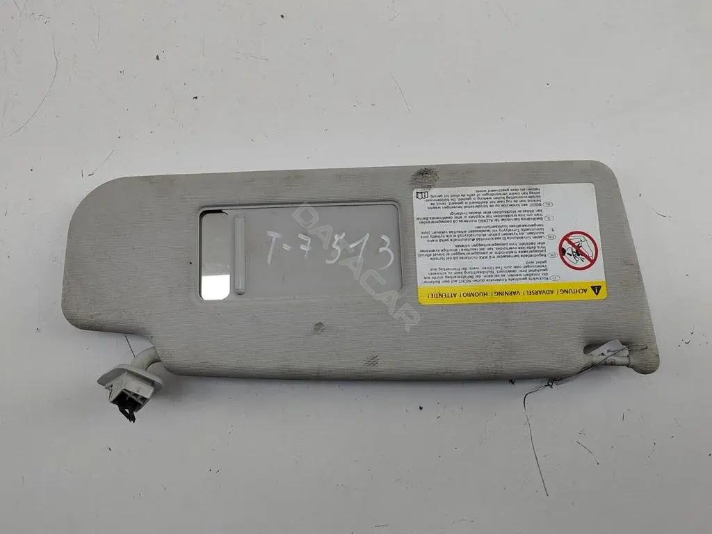 Козырек солнцезащитный 3C0857552