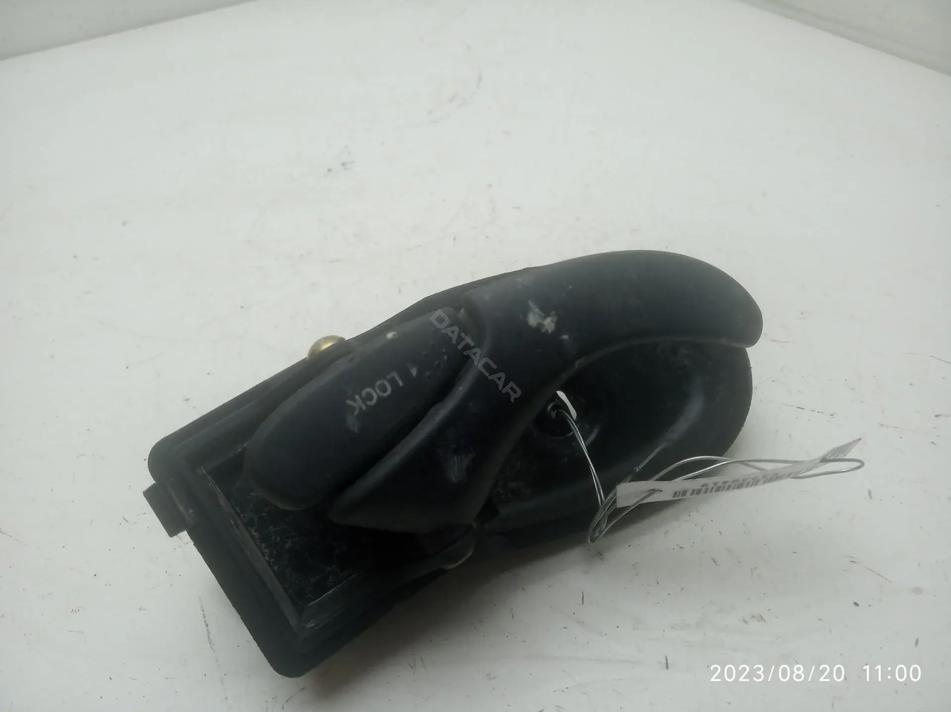 Ручка двери yc15v22600ab