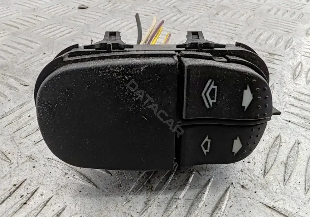 Кнопка стеклоподъемника YS4T14529AA