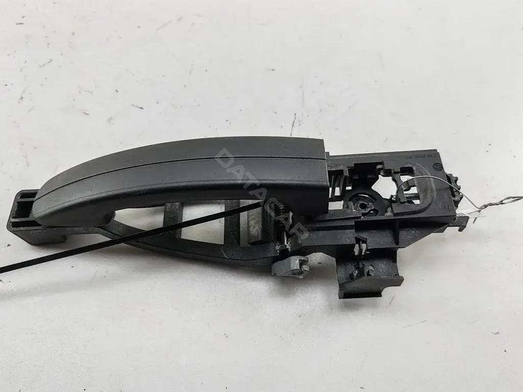Ручка двери 3M51R224A36